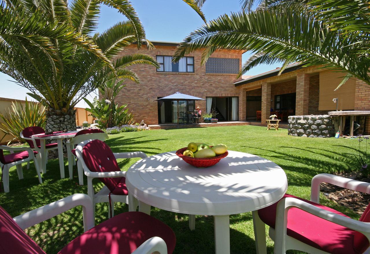 Chala-Kigi Apartments Swakopmund Exterior photo